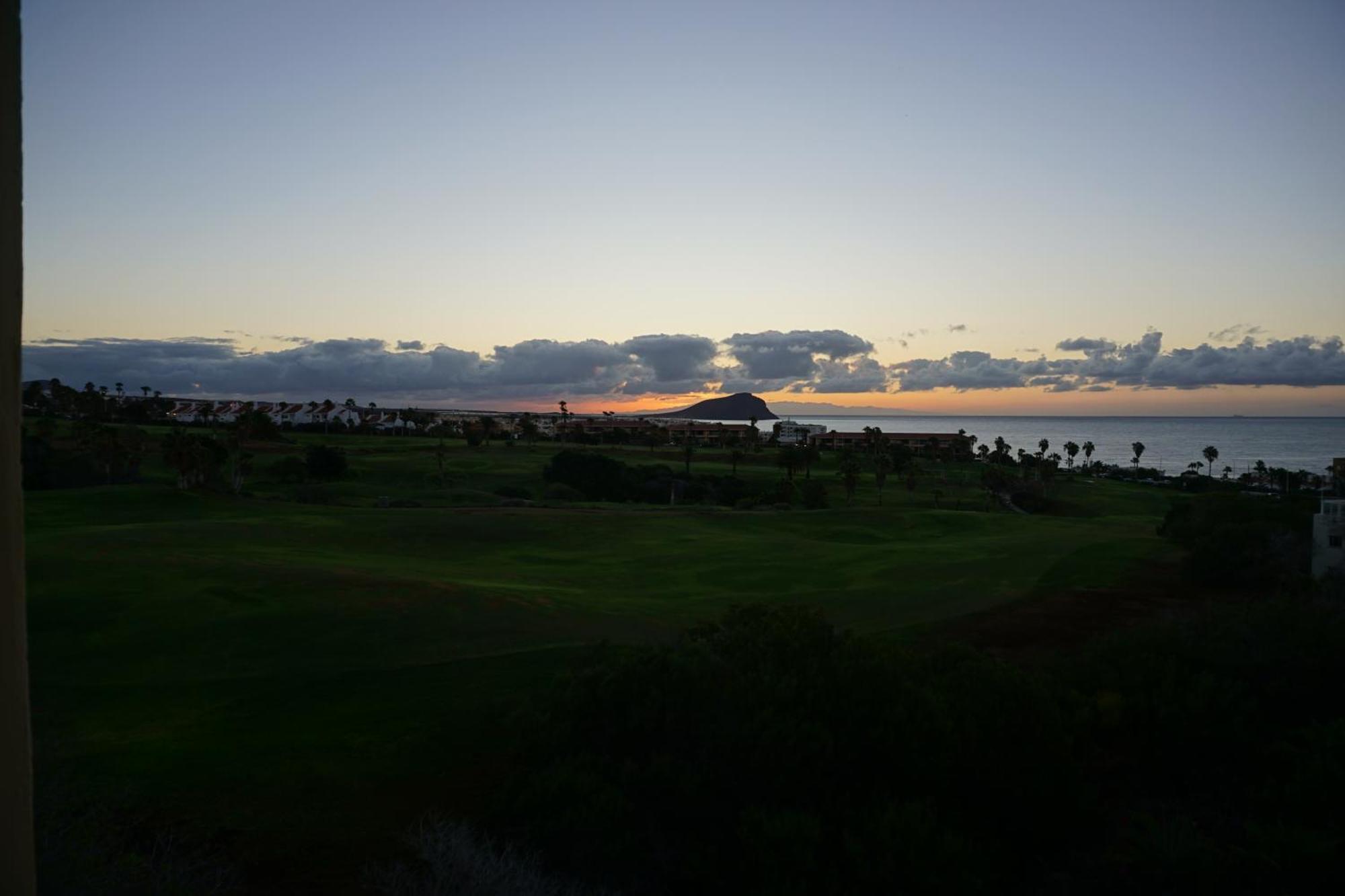 Golf Del Sur Apartment - Magnificent Panorama Of The Ocean, El Teide, And Montana Roja San Miguel de Abona Exterior foto